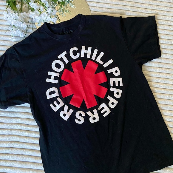 Unisex Retro Red Hot Chili Peppers Band Tee